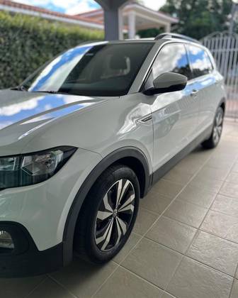 VOLKSWAGEN T-CROSS 1.0 200 TSI TOTAL FLEX COMFORTLINE AUTOMÁTICO